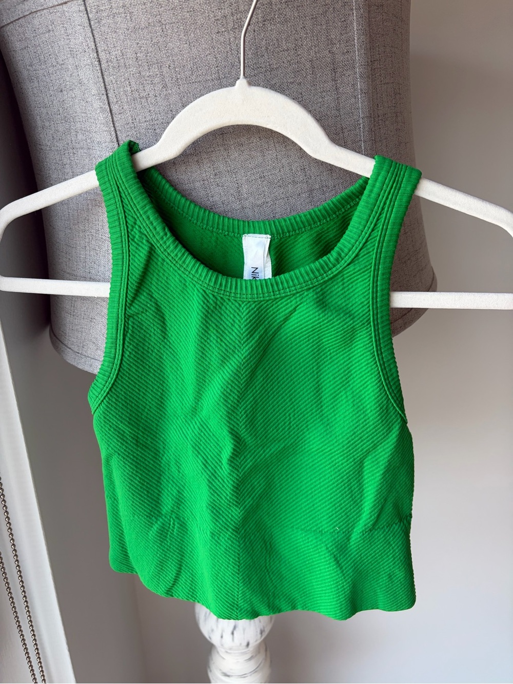 Nikibiki top
